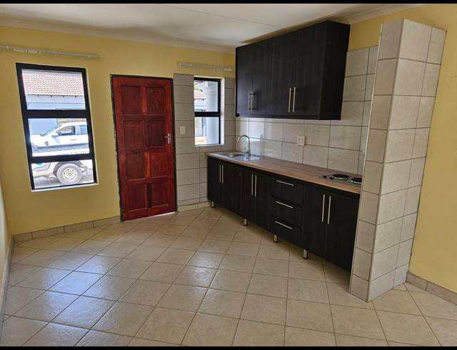 1 BEDROOM PROPERTY TO RENT IN LOUIS TRICHARDT